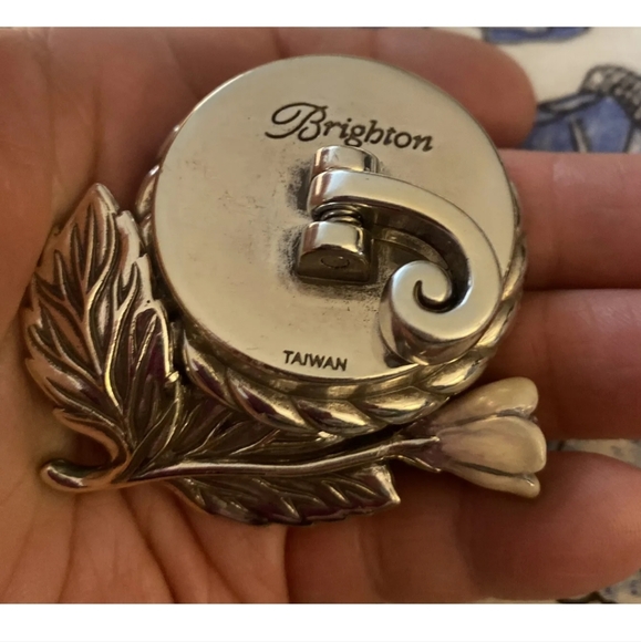 Brighton Desk Clock w/ladybug - Picture 3 of 5